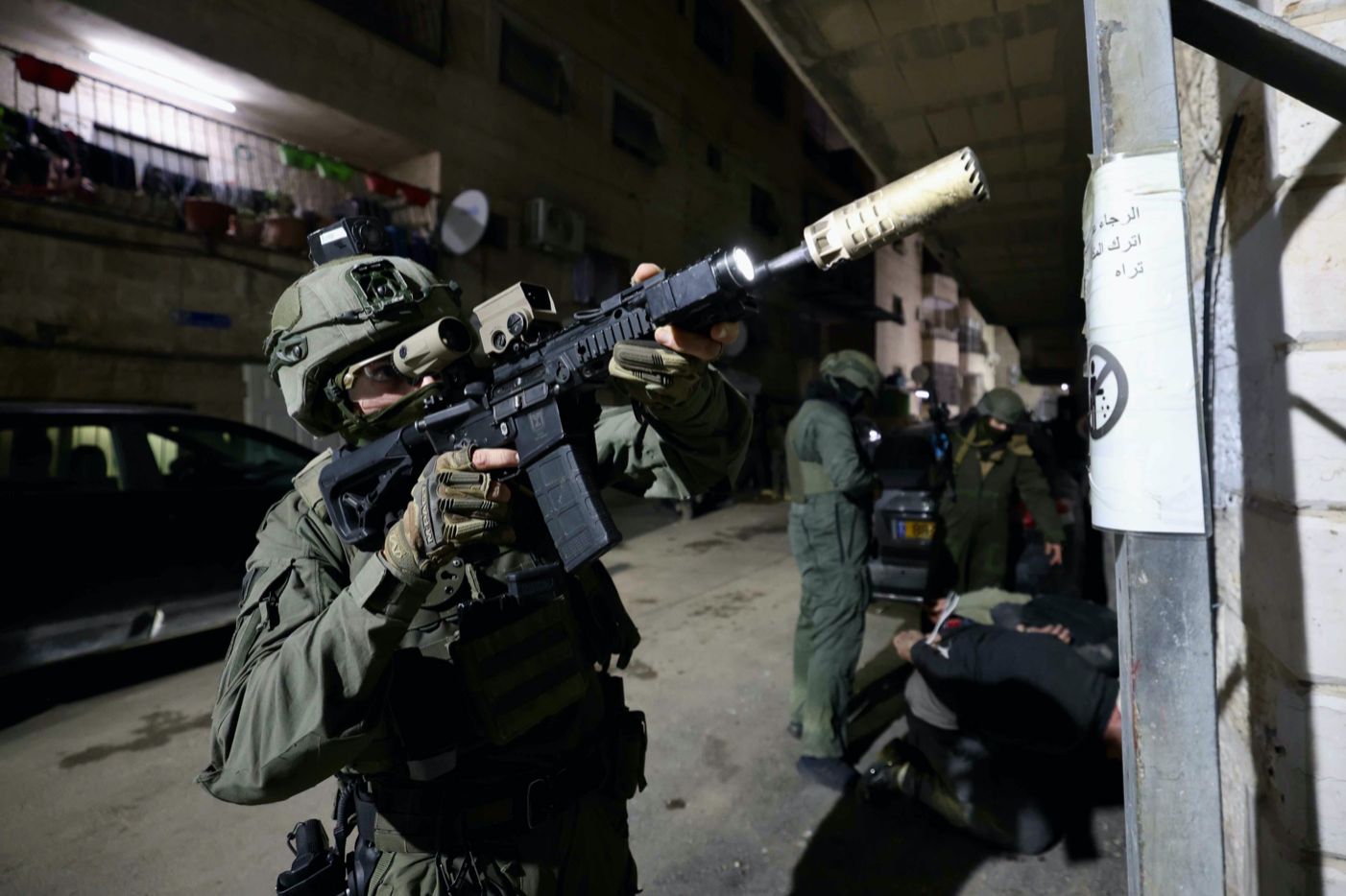 מסתערבי מג"ב ירושלים וצה"ל פעלו הלילה בכפר בית רימא שבחטיבת...