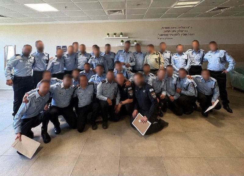 ברכות ל-35 שוטרים חרדים שסיימו הבוקר קורס ויוצאים לשרת במגוון...