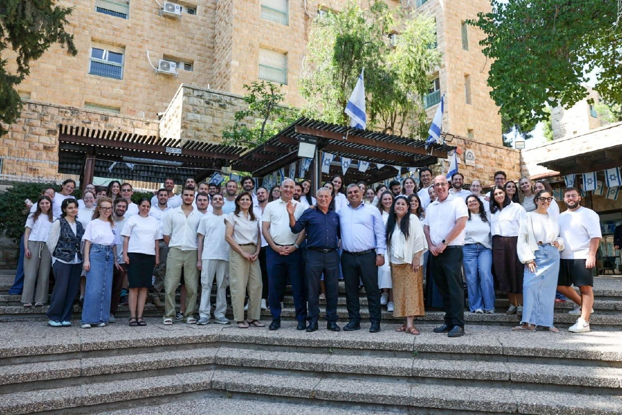 משרד העלייה והקליטה והסוכנות היהודית מסכמים שנה: ...