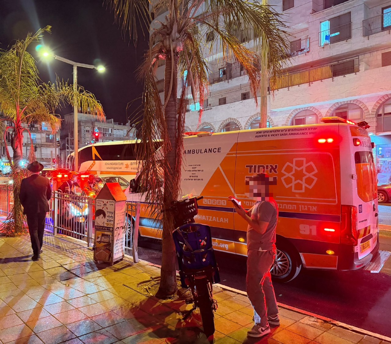 צוותי הרפואה של איחוד הצלה הוזעקו לרחוב אהרונוביץ׳ פינת...