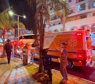 צוותי הרפואה של איחוד הצלה הוזעקו לרחוב אהרונוביץ׳ פינת...