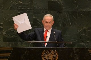 ראש הממשלה נתניהו בעצרת האו״ם עם מכשיר הסטארלינק:...