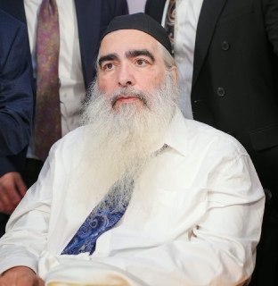 ציווה שלא יספידוהו ושלא ייכתב שבח על מצבתו: הרב עזרא פולק זצ"ל...