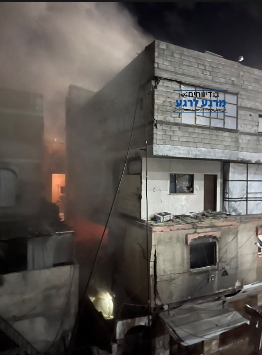 סיכול ממוקד ותקיפה אווירית כוונה לדירה מגורים באזור בית...