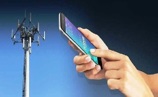 כ-4,000 קווי טלפון במחוז ריי עדיין מנותקים מאז המלחמה, כך דיווחה...