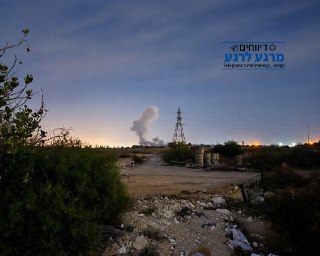 תקיפה אווירית אמריקאית באי קאשם על משגר טילים איראני...