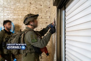 חברון: צה"ל הרס הבוקר את בתיהם של שני המחבלים מההיתקלות בצומת...