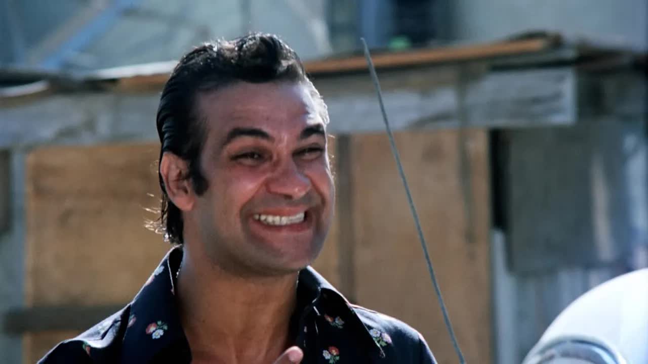 אחת הסצנות הזכורות והאהובות בתולדות הקולנוע הישראלי, מתוך...