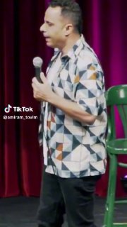 מוכרת מזון…...