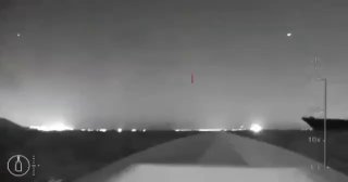 סירה מתאבדת אוקראינית פוגעת בספינה רוסית....