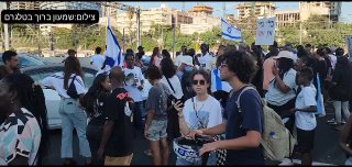 איילון עדין חסום...