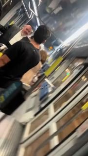 לפני שלושה ימים ברכבת הקלה סוללה של אופניים חשמליים עלו באש ...