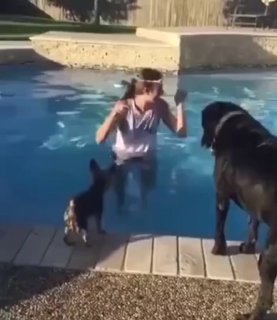 סיימנו את יום שלישי חברים והגיע זמן לבלות קצת עם חברים ומשפחה!...