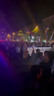 הפגנות נגד מדינות החלו בירוואן....