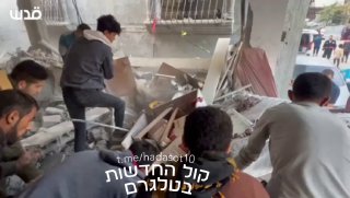 תקיפות בתים בחאן יונס מספר מחבלים חוסלו...