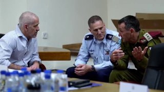 ראש הממשלה בנימין נתניהו מכנס בשעה זו את הקבינט לניהול...