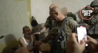 הרגעים הראשונים של פרחאן עם כוחות הבטחון...