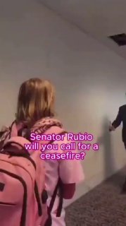 כך התעמת שר החוץ הבא של טראמפ עם מפגינים פרו פלסטינים...