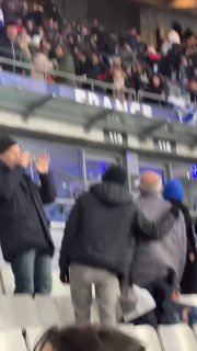 עוד תיעוד מהעימותים באצטדיון בצרפת...