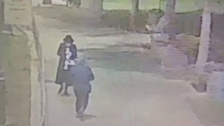 ‏בירת העם היהודי שנת 2024: ערבי בן 20 ממזרח ירושלים, מושך בפאותיו...