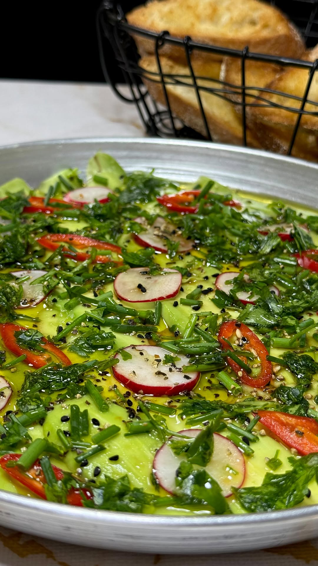 מתכון לקרפצ׳יו אבוקדו:...