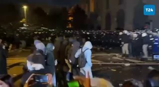 ההפגנות נמשכות בערים שונות בטורקיה גם הערב...