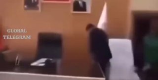 תמונות של ארדואן הוסרו ממשרדו באנקרה....