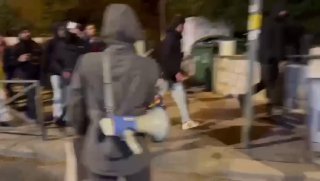 ארגון המחאה ״משנים כיוון״ מתגאה בכך שפעיליו פרצו אמש את...