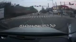 ואווו בולען ענק באמצע הכביש ''בולע'' רוכב אופנוע בדרום קוריאה...
