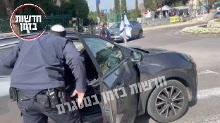 המשטרה בטירוף למול חסימת הכנסת והוראות ממשלת על מלא מלא...