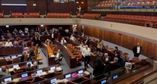 כעת ההצבעה בקריאה השלישית על שינוי הרכב הוועדה על בחירת...