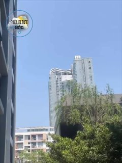 ‏תיעוד: קריסת מבנים בתאילנד בעקבות רעידת האדמה
...