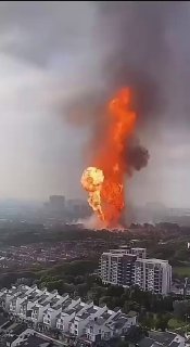 פיצוץ צינור גז במלזיה, ליד קואלה לומפור גרם לשריפה אדירה.
...