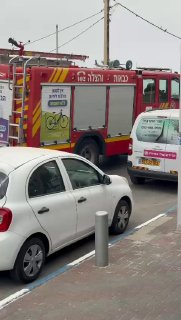 פיצוץ רכב בטיילת בת ים...