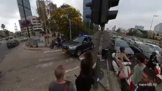 נטעאל בנדל: פעילי מחאה זורקים שטרות כסף קטארי על שיירת נתניהו,...