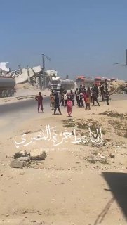 משאיות דיזל ובנזין לכיוון מעבר כרם שלום