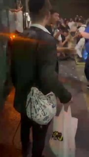 נהג אוטובוס עבר לינץ בירושלים לאחר שלא הסכים למספר נערים...