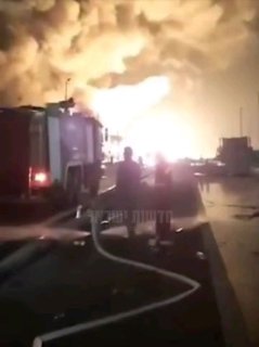 פיצוצים נוספים בנמל שאהיד רג'אי בבנדר עבאס, באירן, השריפה...