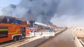 השריפה באיראן עדיין משתוללת - מאמצי הכיבוי לא צולחים...