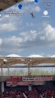 חולץ בחיים...