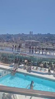 האזעקה תפסה מבלים בספינת מאנו ספנות...