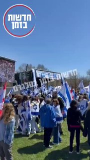 חוגגים במונטריאול - קנדה...