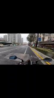 סעו לאט במקומות שאחרים לא ישימו לב אליכם
...