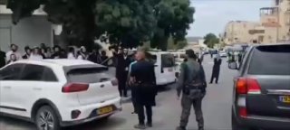 יורי תזרוק כבר רימונים...