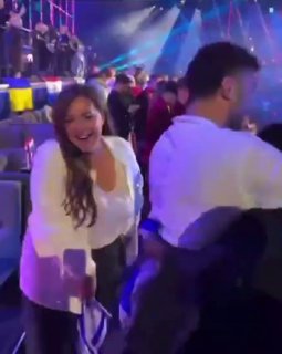 יובל את אלופה
...