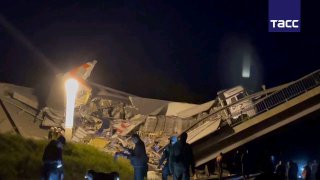 לפחות שבעה בני אדם נהרגו ו-69 נפצעו בקריסת גשר במחוז בריאנסק...