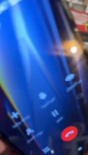 בלבנון מדווחים על קבלת השיחות טלפון וקוראת להם לפנות את בתיהם...