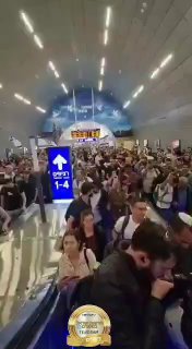לקראת הפגנת הימין. המונים בתחנת רכבת בירושלים...