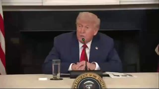 טראמפ על גרטה: היא אדם מוזר, היא צריכה ללכת לסדנה לעצבים🙂...