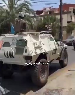 עוד סטירה! צפו בלי פחד ככה תומכי חיזבאללה מכים חייל מכוח...